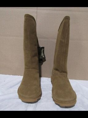 Bearpaw Phylly in Hickory sz 9 new with box